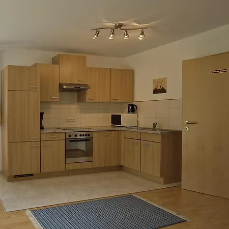 Апартаменты Haus Stefanie *